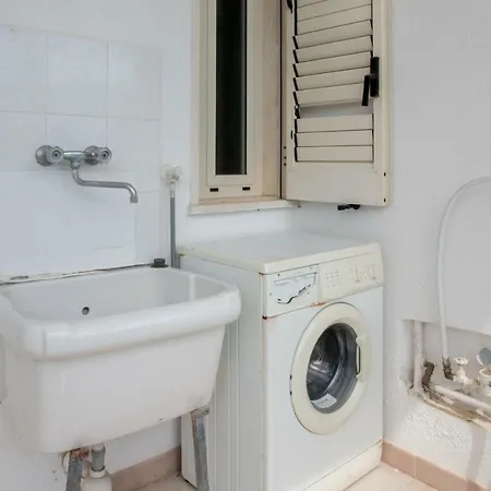 Prima * Borgo (Apulia)